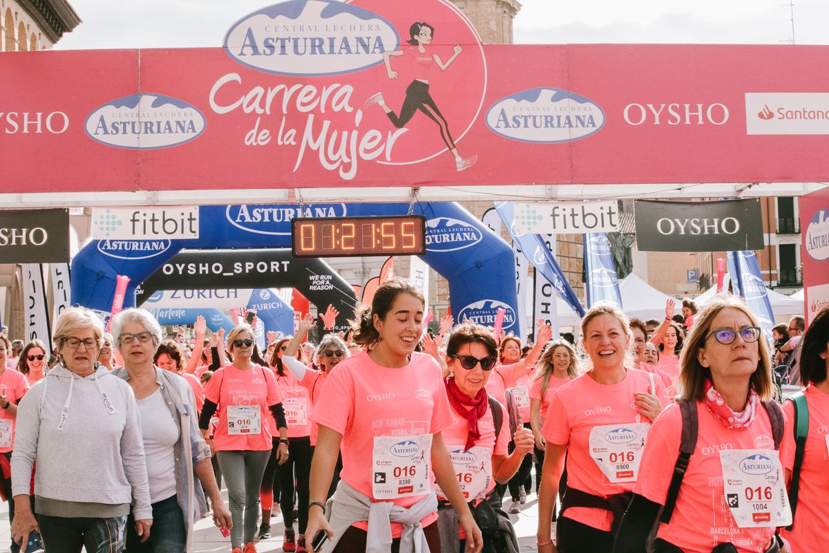 Llegada de la Carrera de la Mujer de Zaragoza (GALERÍA 21)