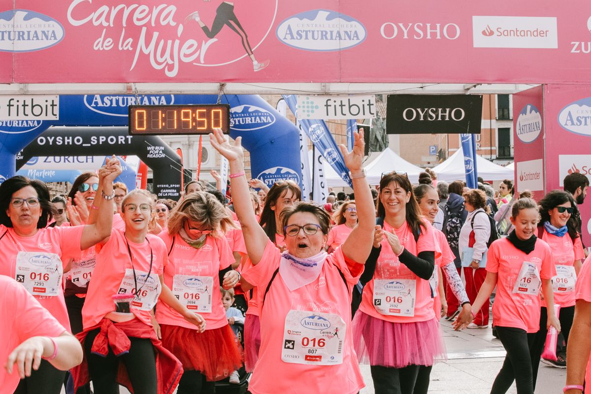 Llegada de la Carrera de la Mujer de Zaragoza (GALERÍA 19)