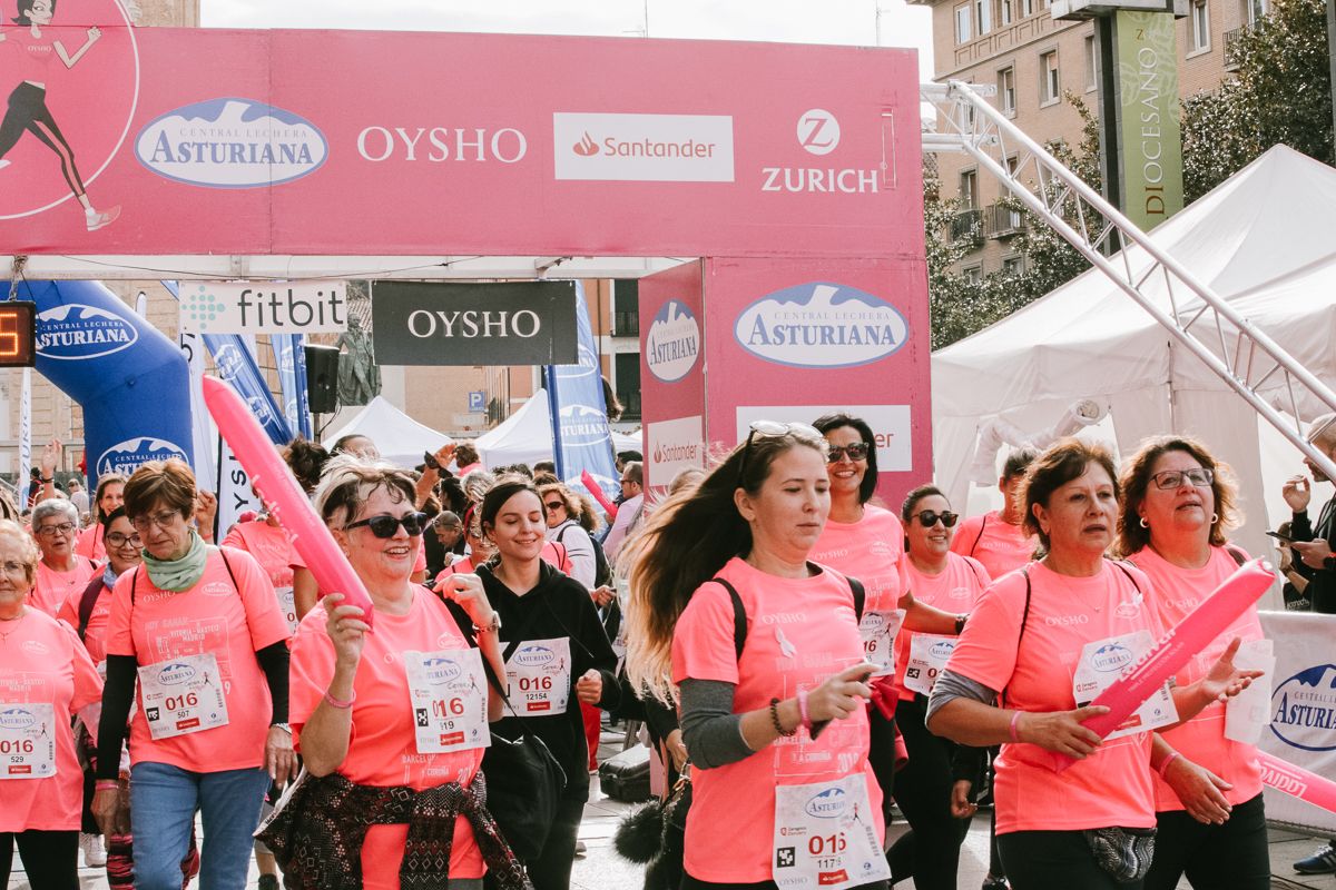 Llegada de la Carrera de la Mujer de Zaragoza (GALERÍA 20)