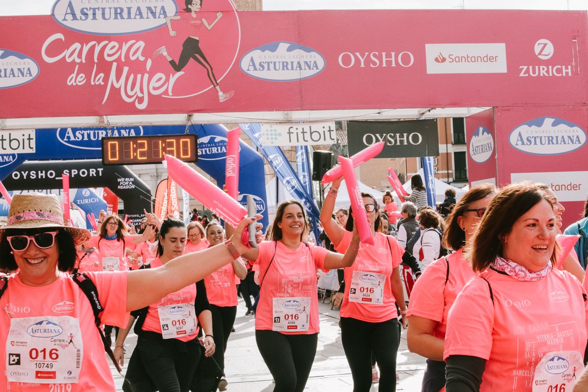 Llegada de la Carrera de la Mujer de Zaragoza (GALERÍA 20)