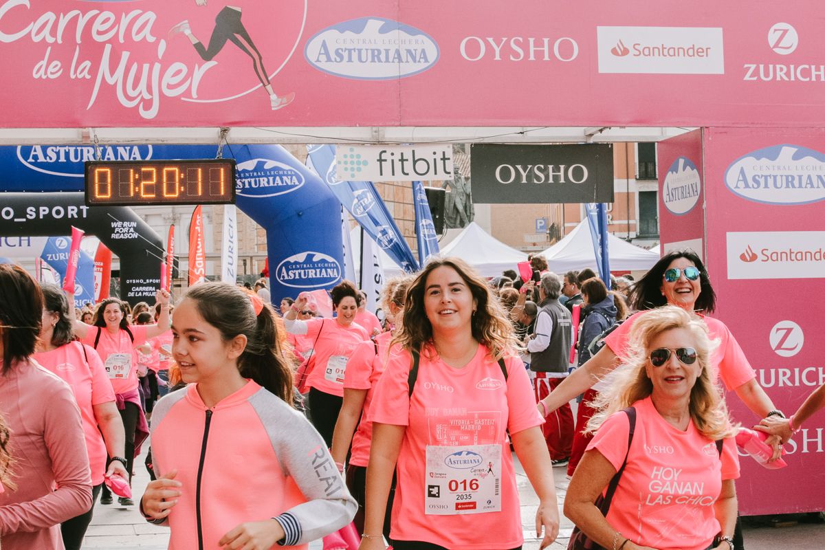 Llegada de la Carrera de la Mujer de Zaragoza (GALERÍA 20)