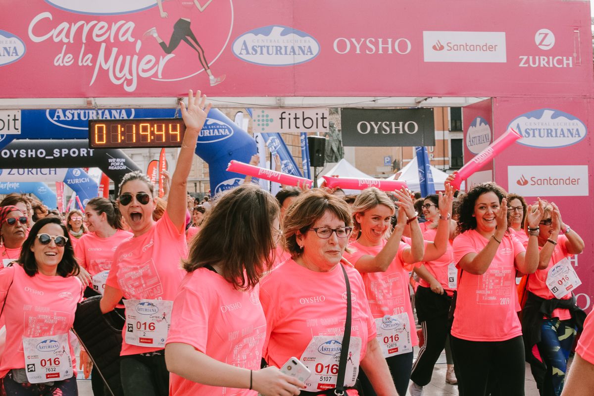 Llegada de la Carrera de la Mujer de Zaragoza (GALERÍA 19)