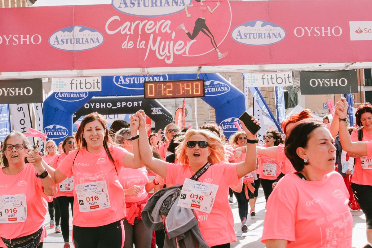 Llegada de la Carrera de la Mujer de Zaragoza (GALERÍA 21)