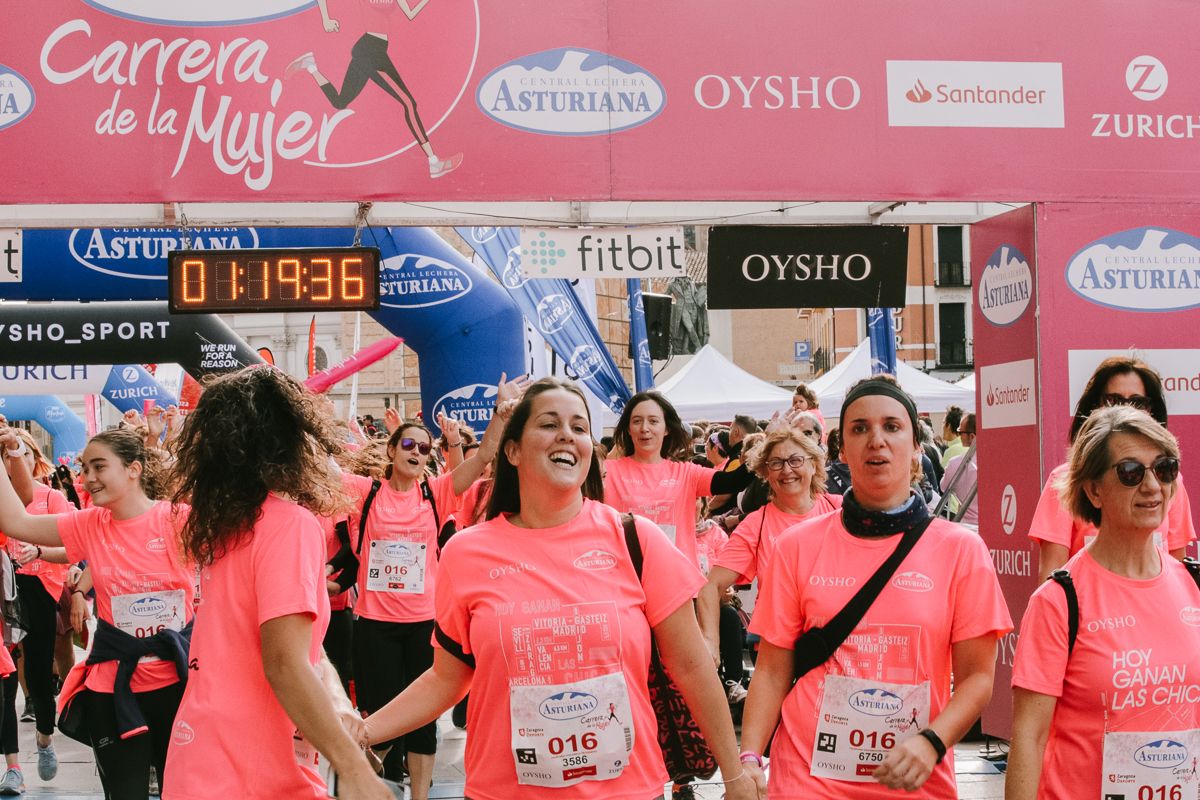 Llegada de la Carrera de la Mujer de Zaragoza (GALERÍA 19)