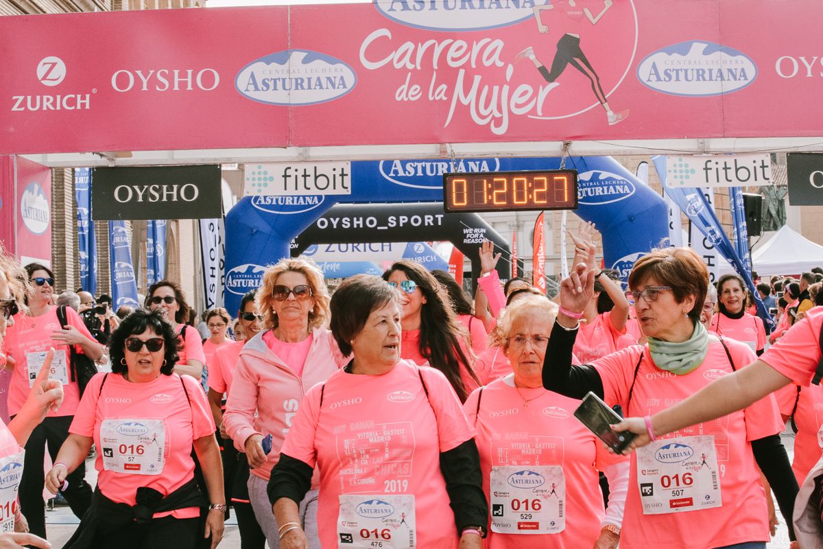 Llegada de la Carrera de la Mujer de Zaragoza (GALERÍA 20)