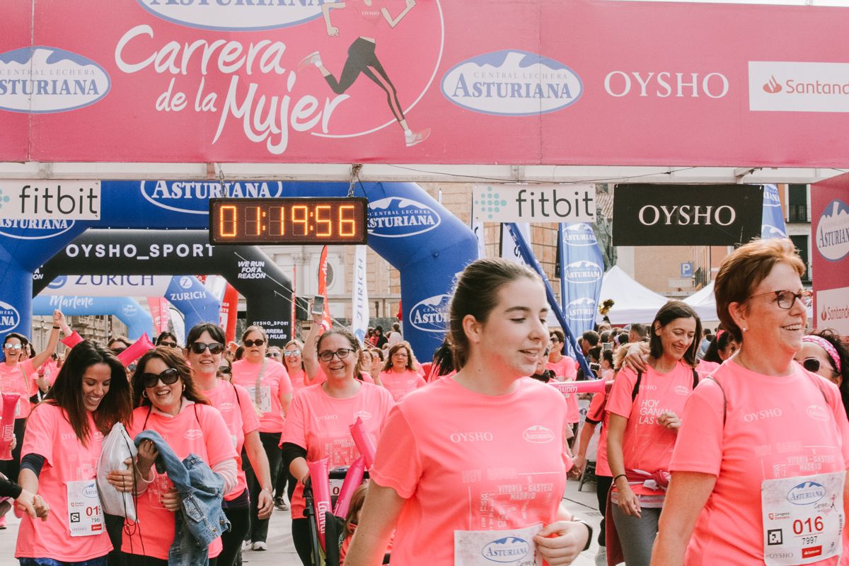 Llegada de la Carrera de la Mujer de Zaragoza (GALERÍA 19)