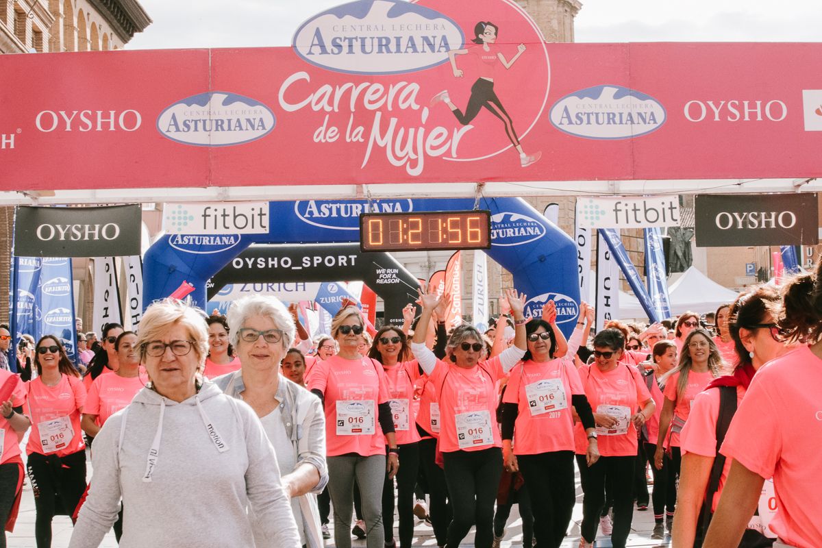 Llegada de la Carrera de la Mujer de Zaragoza (GALERÍA 21)