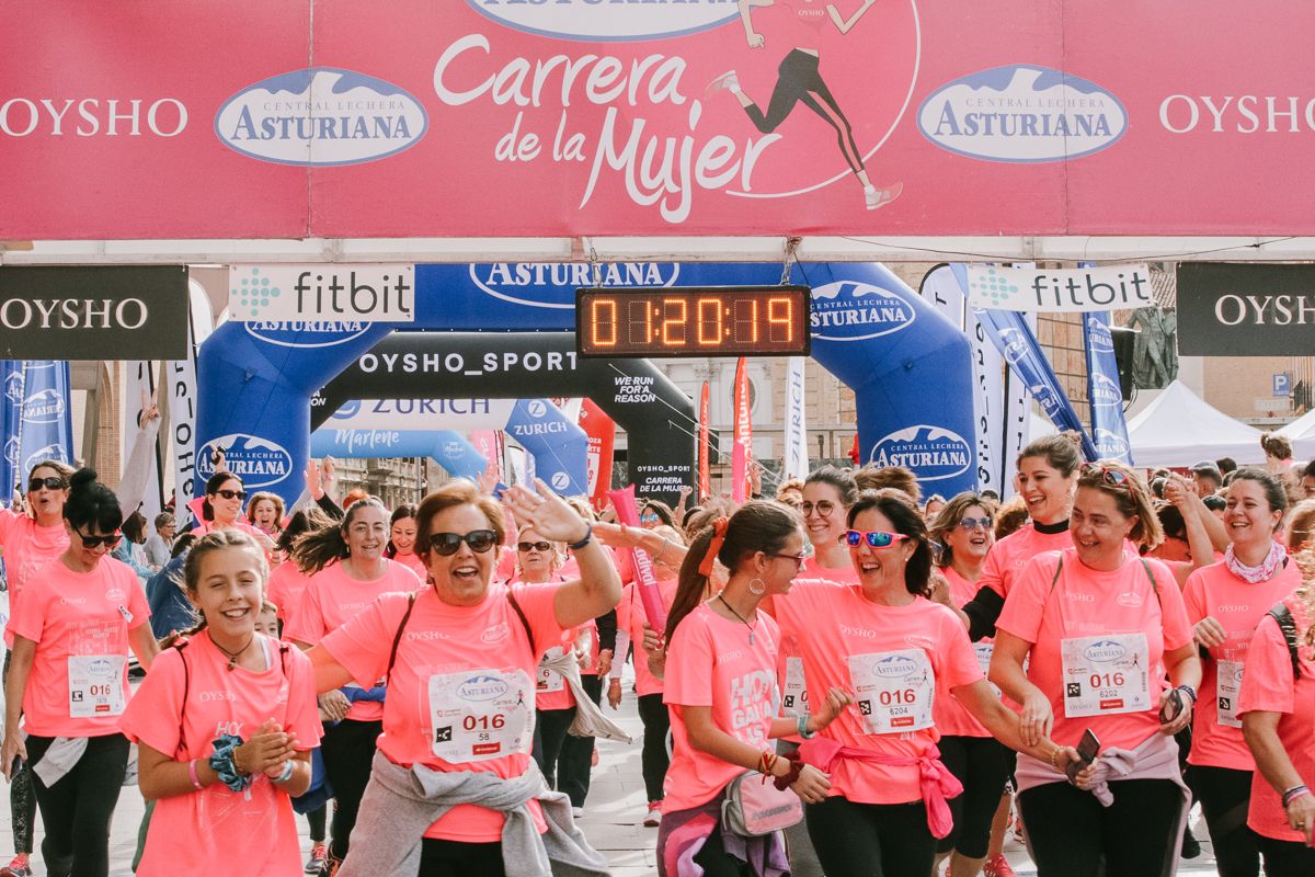 Llegada de la Carrera de la Mujer de Zaragoza (GALERÍA 20)
