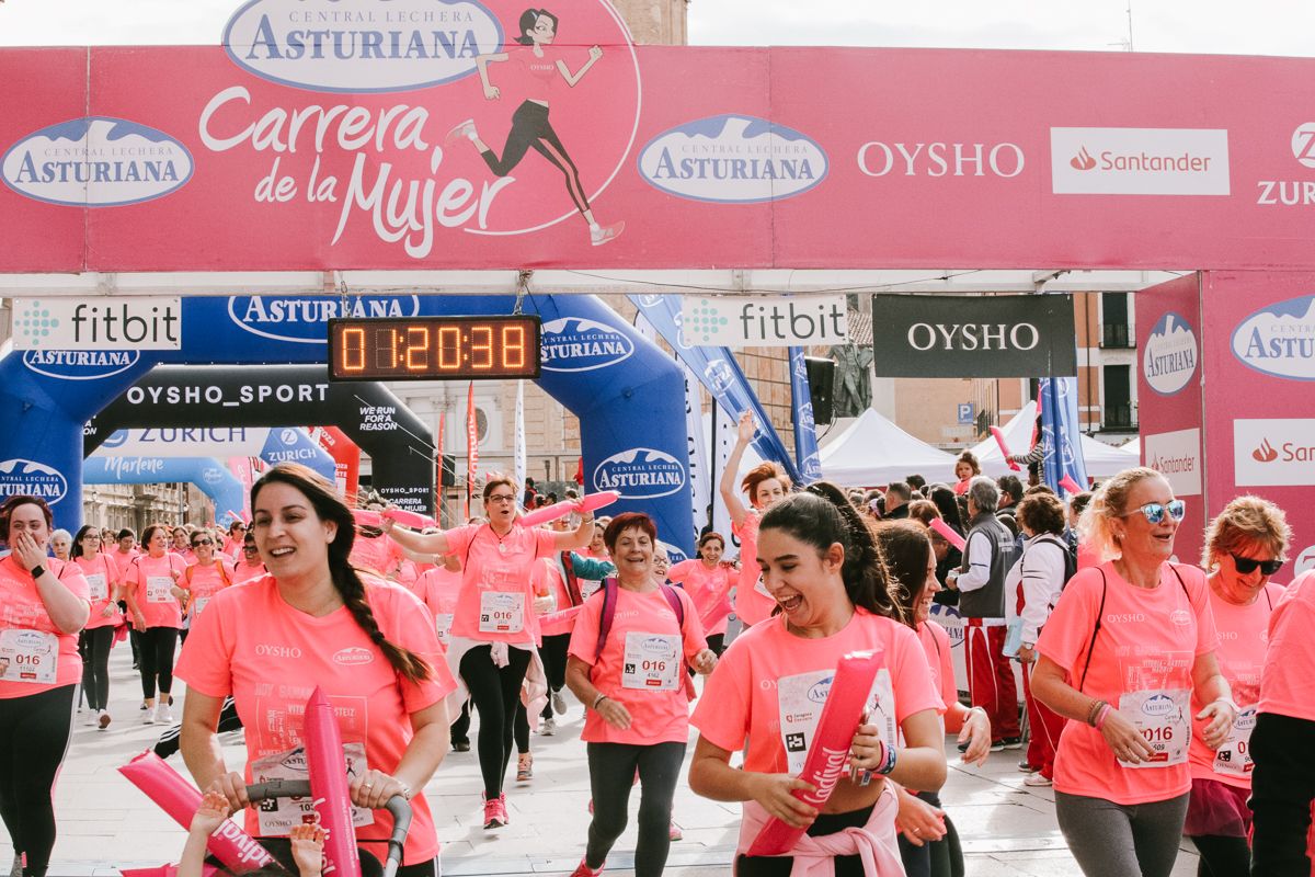Llegada de la Carrera de la Mujer de Zaragoza (GALERÍA 20)