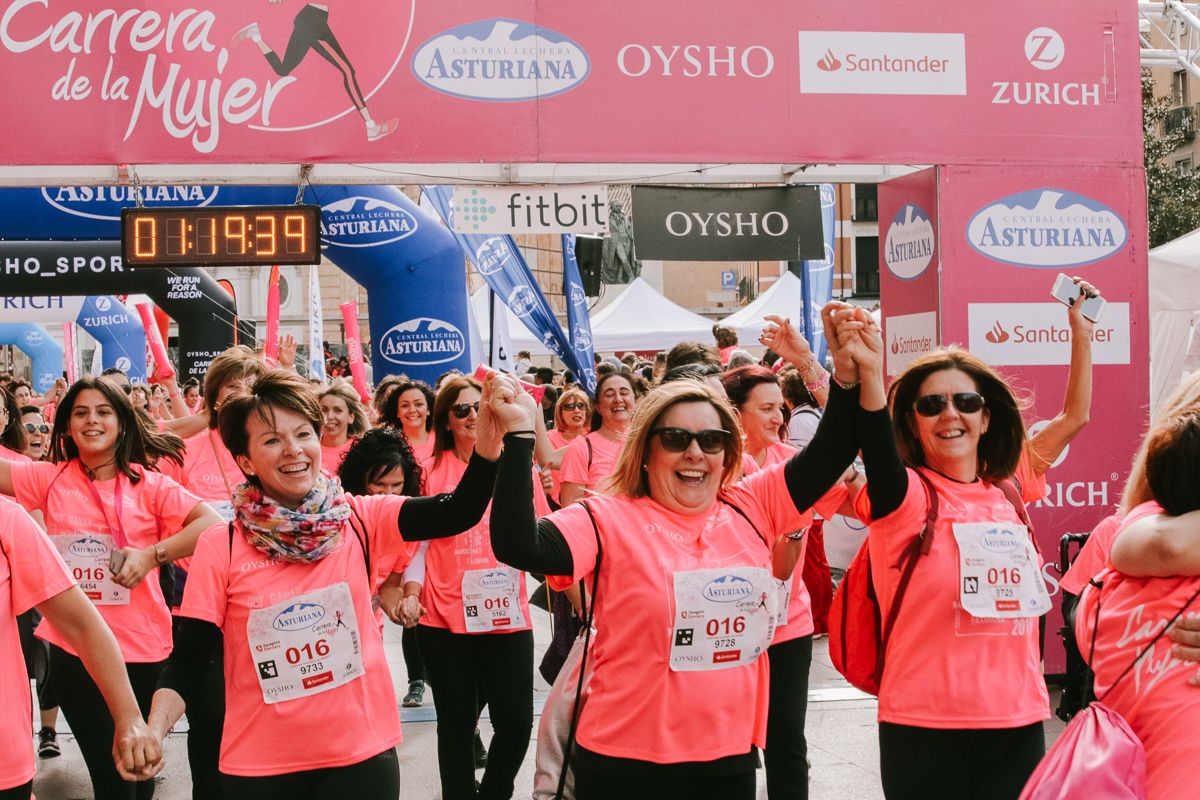 Llegada de la Carrera de la Mujer de Zaragoza (GALERÍA 19)