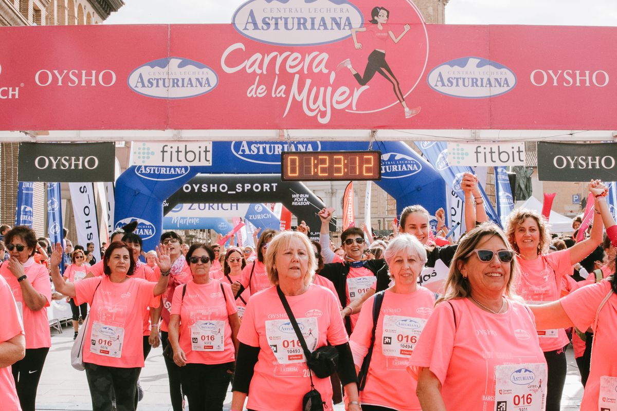 Llegada de la Carrera de la Mujer de Zaragoza (GALERÍA 22)