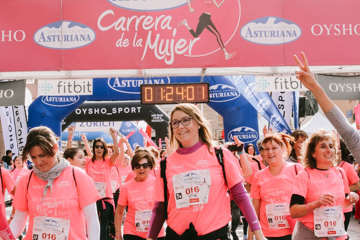 Llegada de la Carrera de la Mujer de Zaragoza (GALERÍA 22)