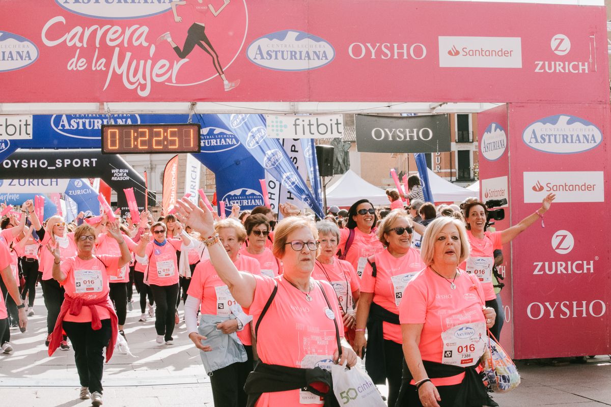 Llegada de la Carrera de la Mujer de Zaragoza (GALERÍA 22)