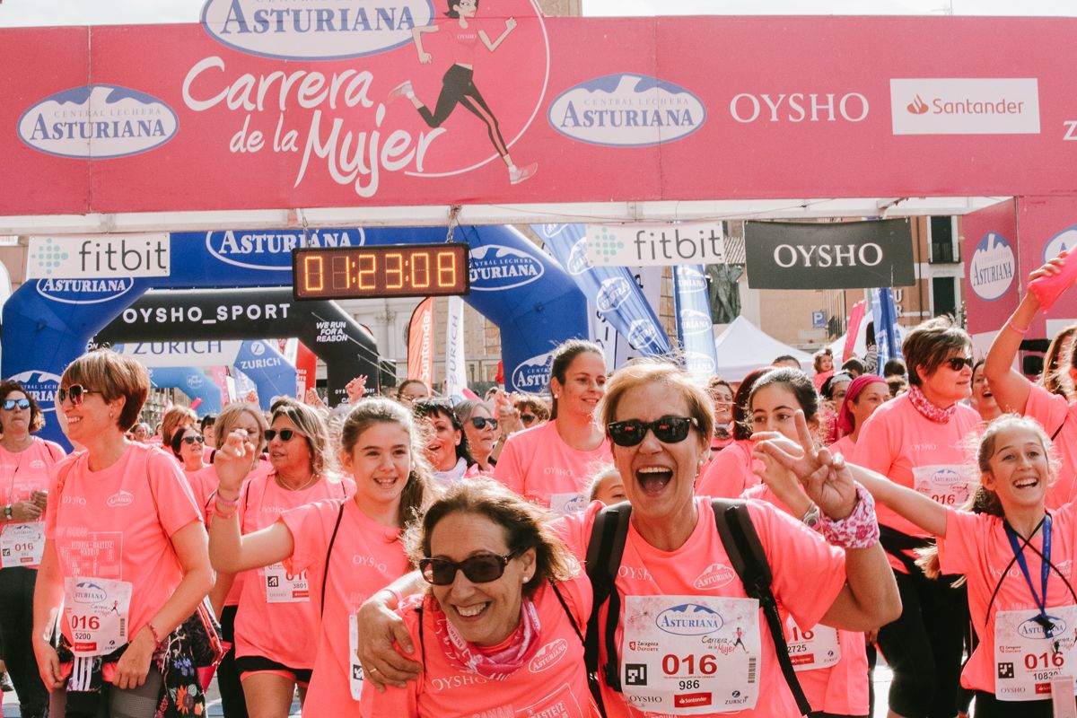 Llegada de la Carrera de la Mujer de Zaragoza (GALERÍA 22)
