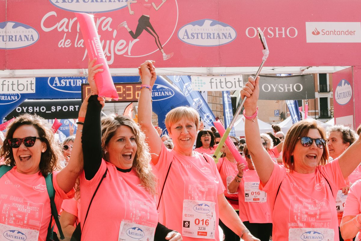Llegada de la Carrera de la Mujer de Zaragoza (GALERÍA 21)