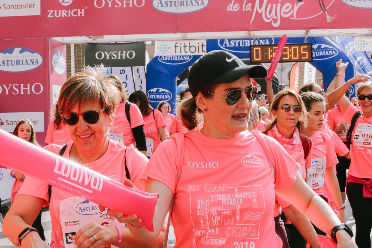 Llegada de la Carrera de la Mujer de Zaragoza (GALERÍA 22)