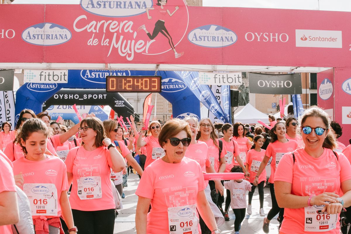 Llegada de la Carrera de la Mujer de Zaragoza (GALERÍA 22)