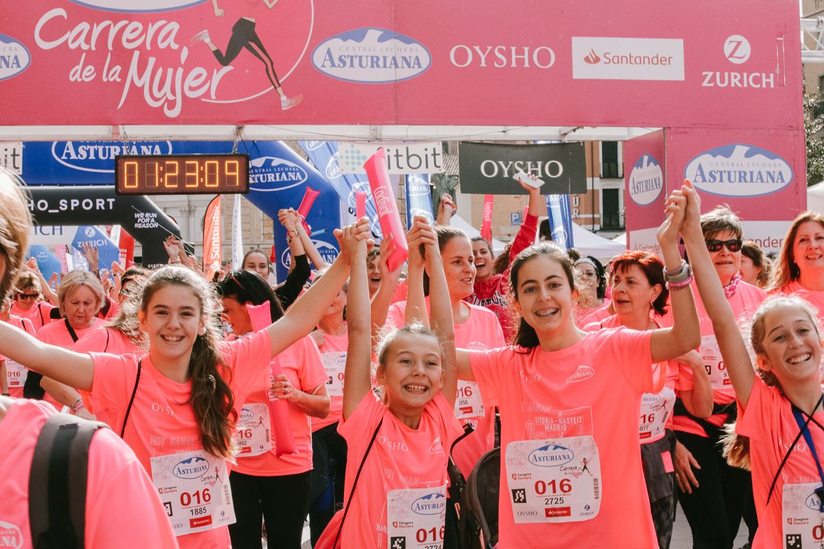 Llegada de la Carrera de la Mujer de Zaragoza (GALERÍA 22)