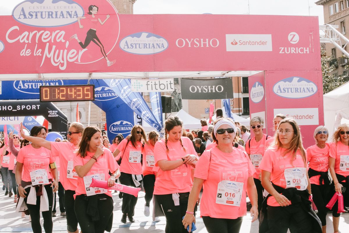 Llegada de la Carrera de la Mujer de Zaragoza (GALERÍA 23)