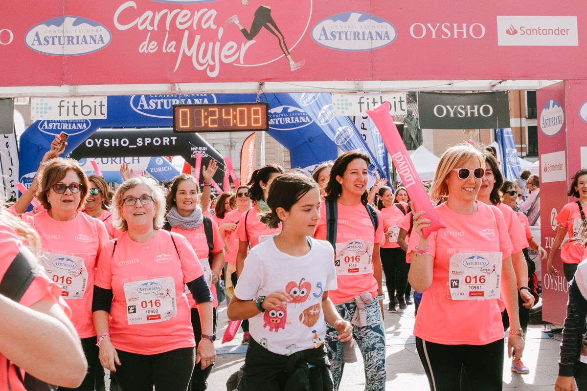 Llegada de la Carrera de la Mujer de Zaragoza (GALERÍA 22)