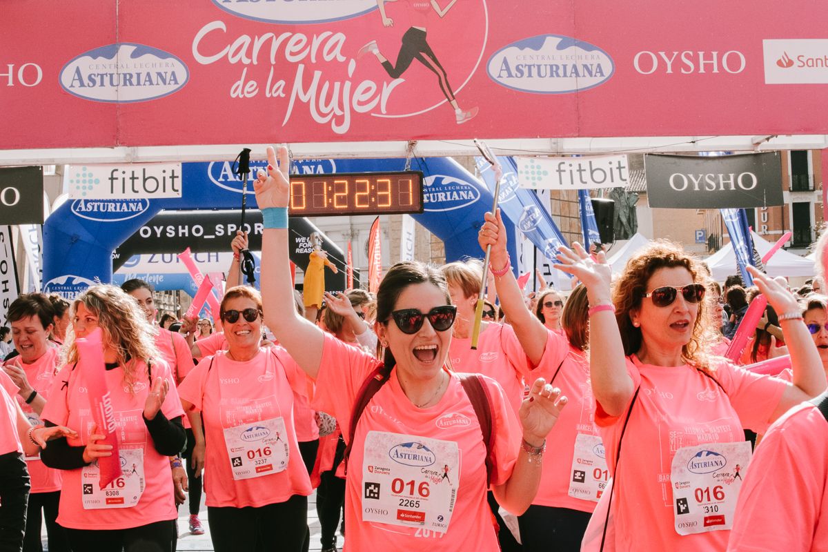 Llegada de la Carrera de la Mujer de Zaragoza (GALERÍA 21)