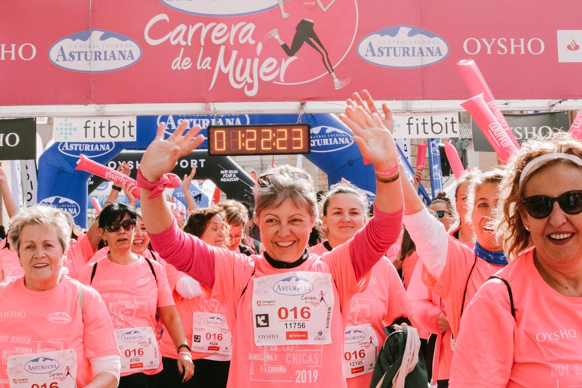 Llegada de la Carrera de la Mujer de Zaragoza (GALERÍA 21)