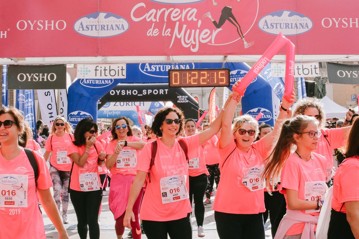 Llegada de la Carrera de la Mujer de Zaragoza (GALERÍA 21)