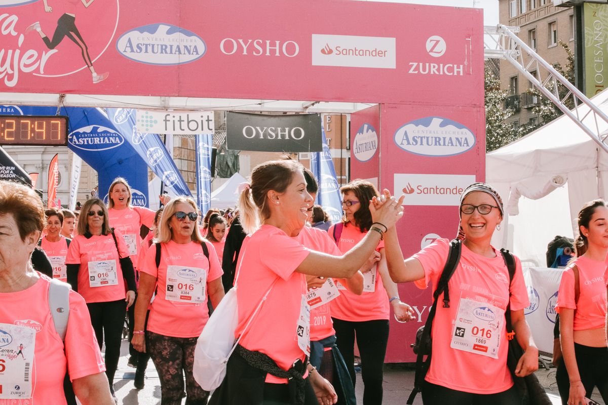 Llegada de la Carrera de la Mujer de Zaragoza (GALERÍA 25)