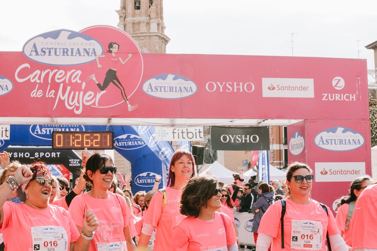 Llegada de la Carrera de la Mujer de Zaragoza (GALERÍA 24)