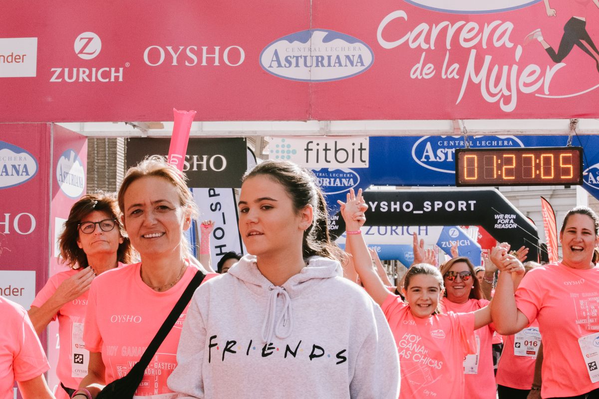 Llegada de la Carrera de la Mujer de Zaragoza (GALERÍA 24)