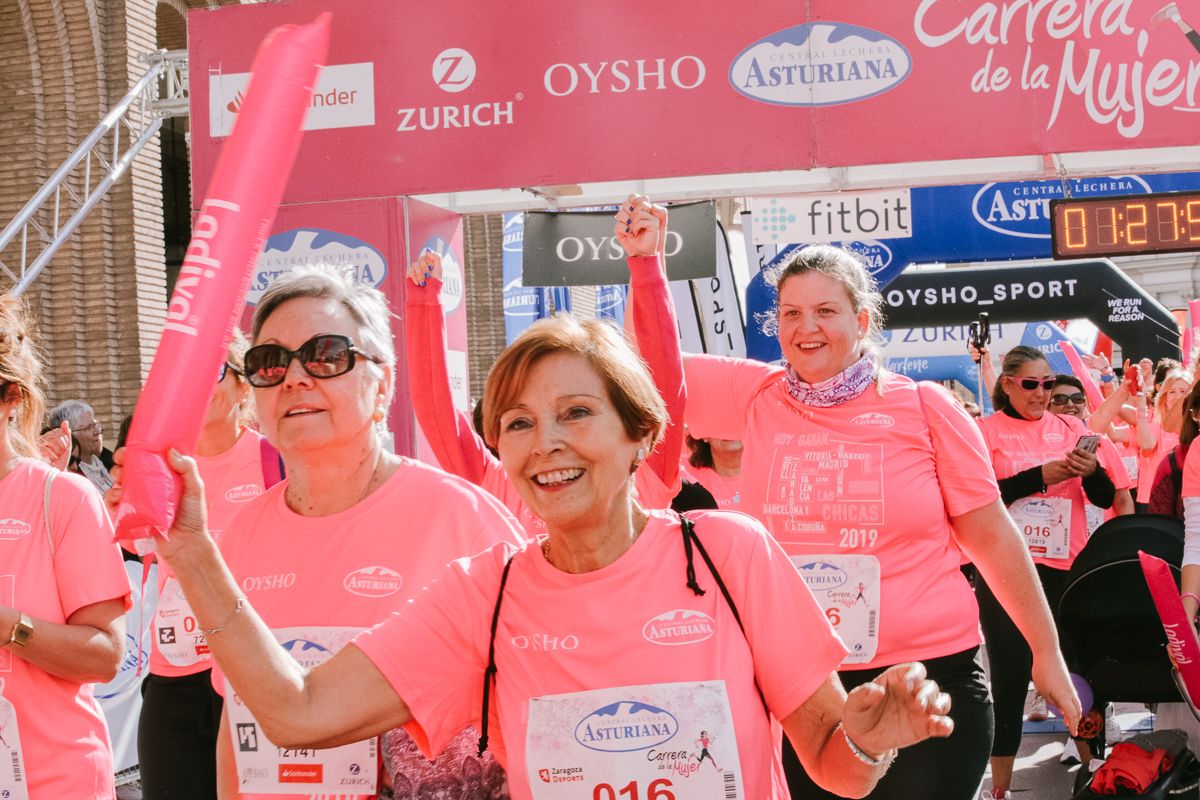 Llegada de la Carrera de la Mujer de Zaragoza (GALERÍA 25)
