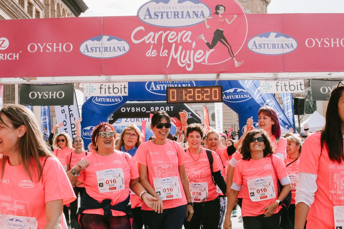 Llegada de la Carrera de la Mujer de Zaragoza (GALERÍA 24)