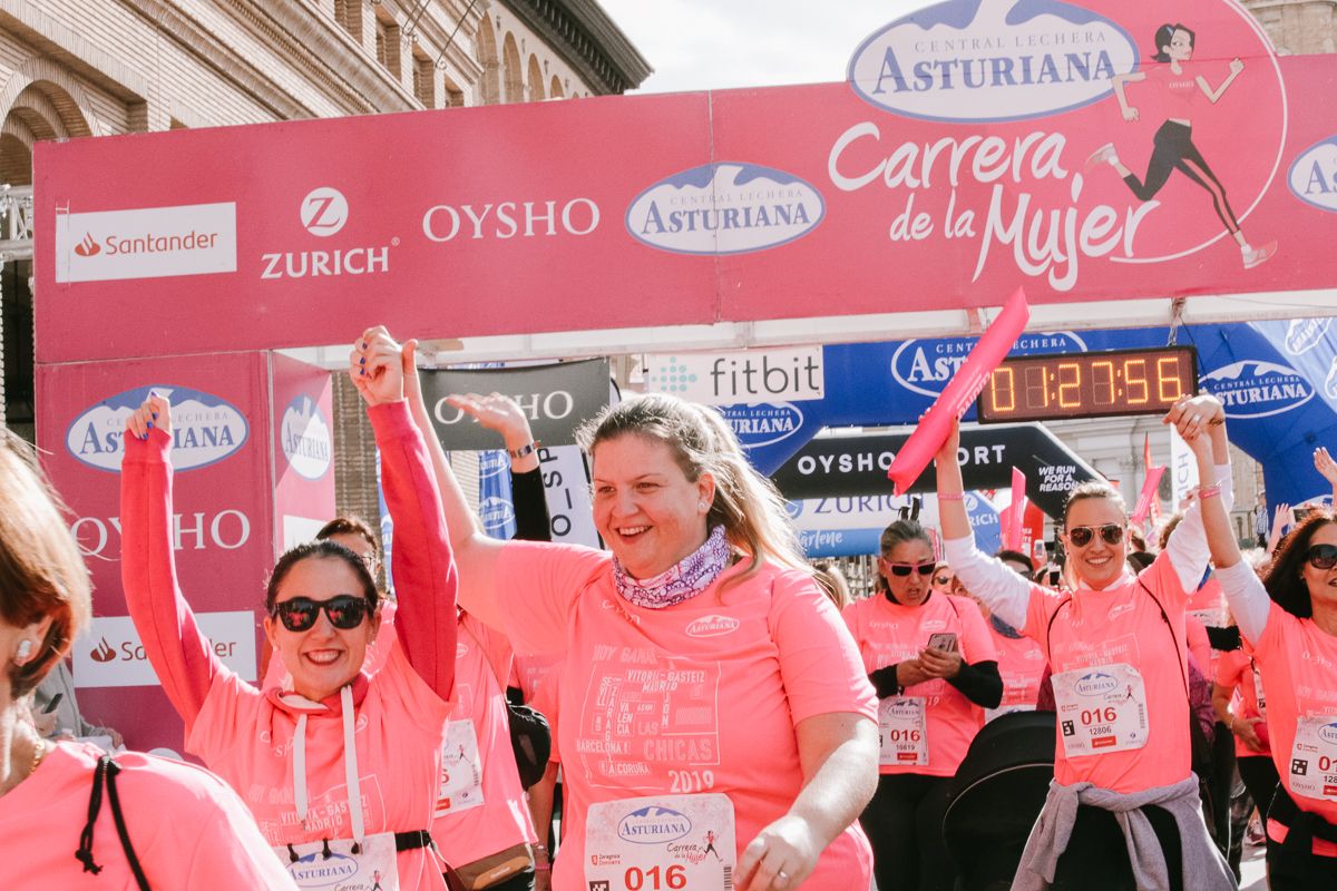 Llegada de la Carrera de la Mujer de Zaragoza (GALERÍA 25)