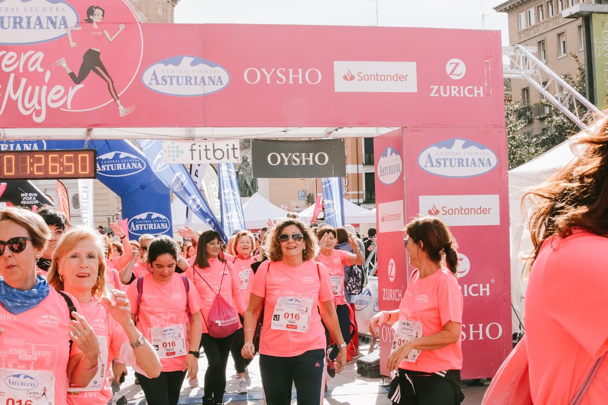 Llegada de la Carrera de la Mujer de Zaragoza (GALERÍA 24)