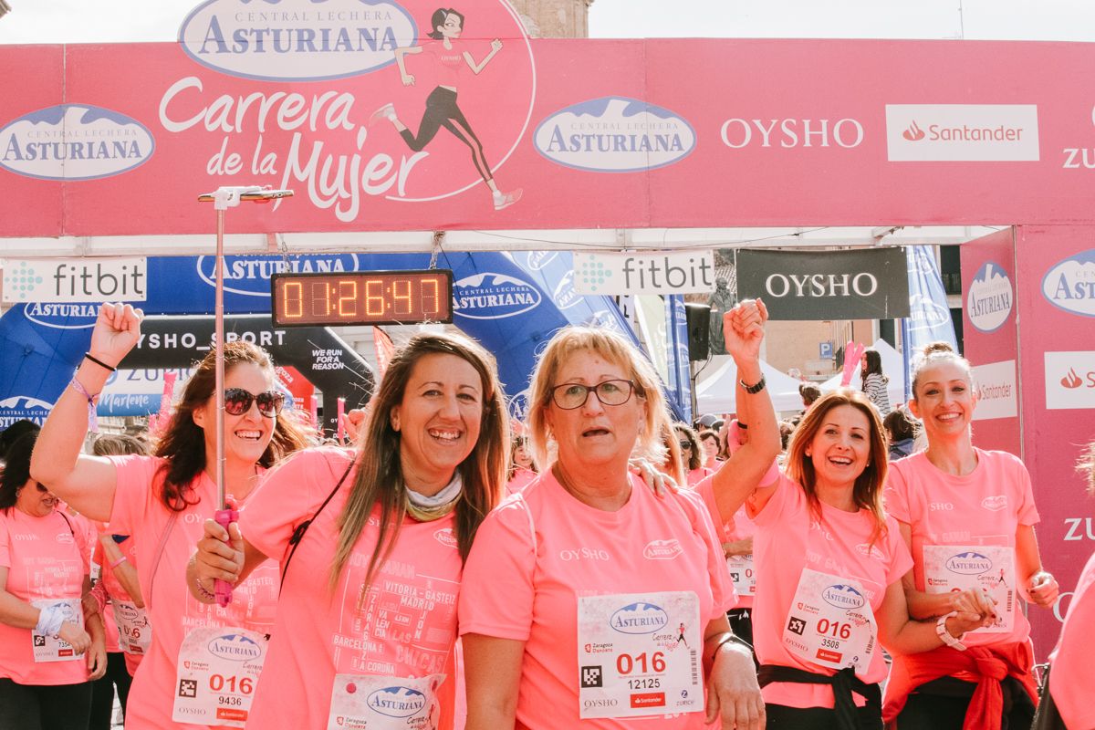 Llegada de la Carrera de la Mujer de Zaragoza (GALERÍA 24)