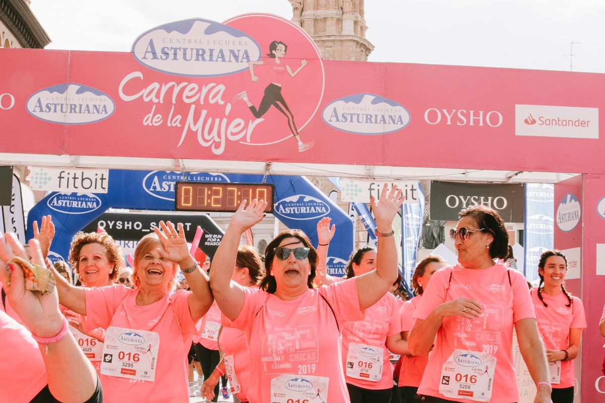 Llegada de la Carrera de la Mujer de Zaragoza (GALERÍA 24)