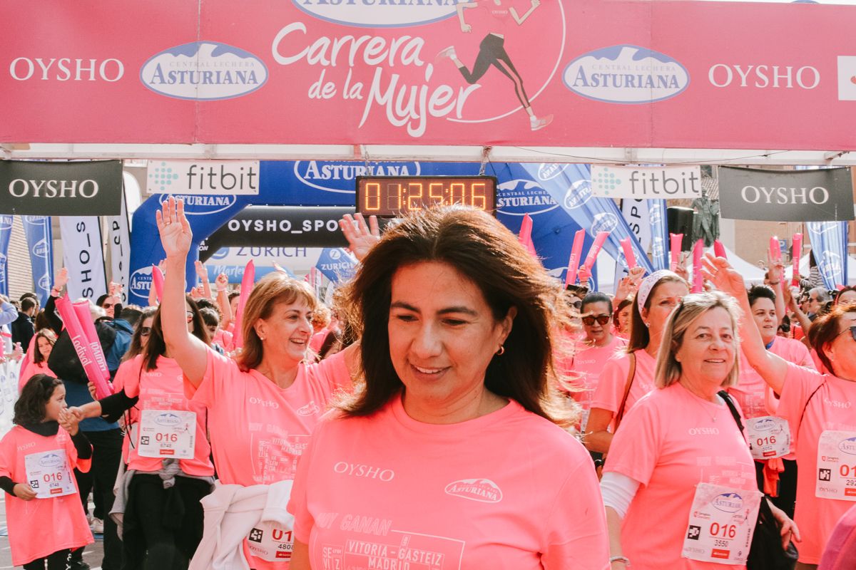 Llegada de la Carrera de la Mujer de Zaragoza (GALERÍA 23)