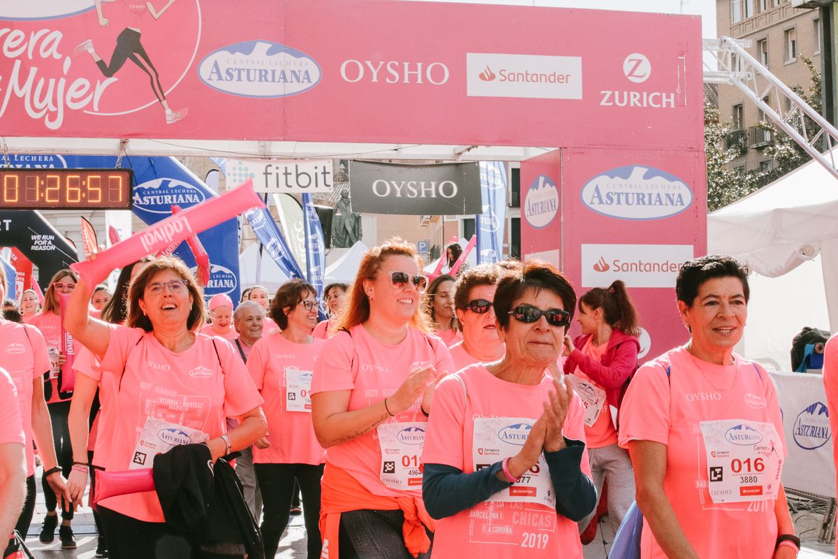 Llegada de la Carrera de la Mujer de Zaragoza (GALERÍA 24)