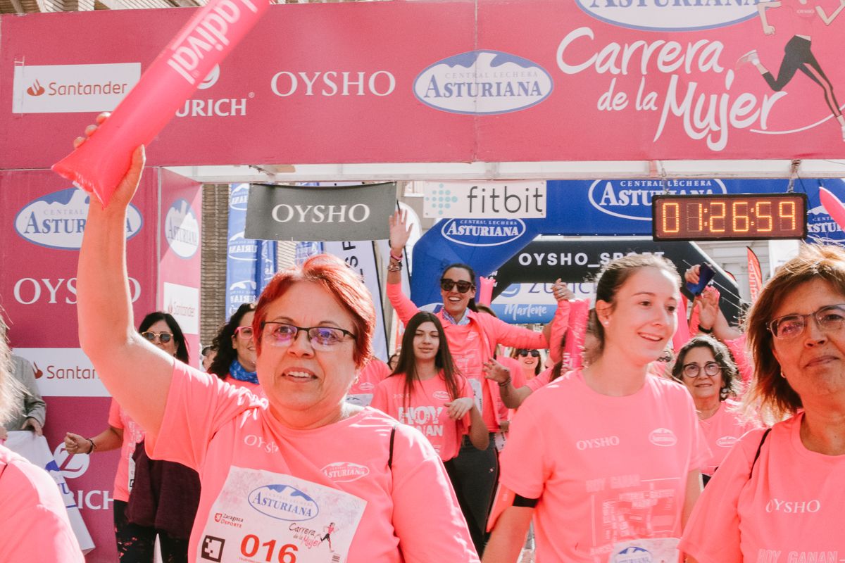 Llegada de la Carrera de la Mujer de Zaragoza (GALERÍA 24)