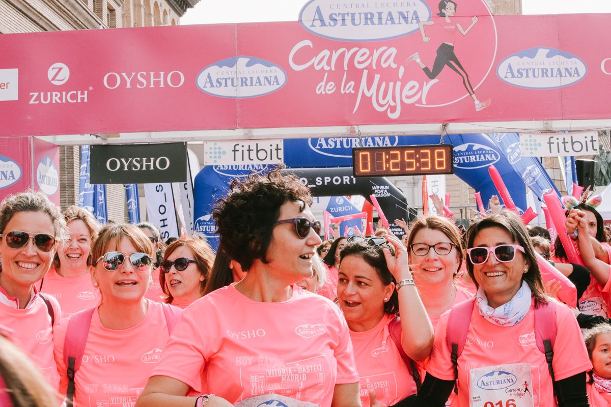 Llegada de la Carrera de la Mujer de Zaragoza (GALERÍA 23)