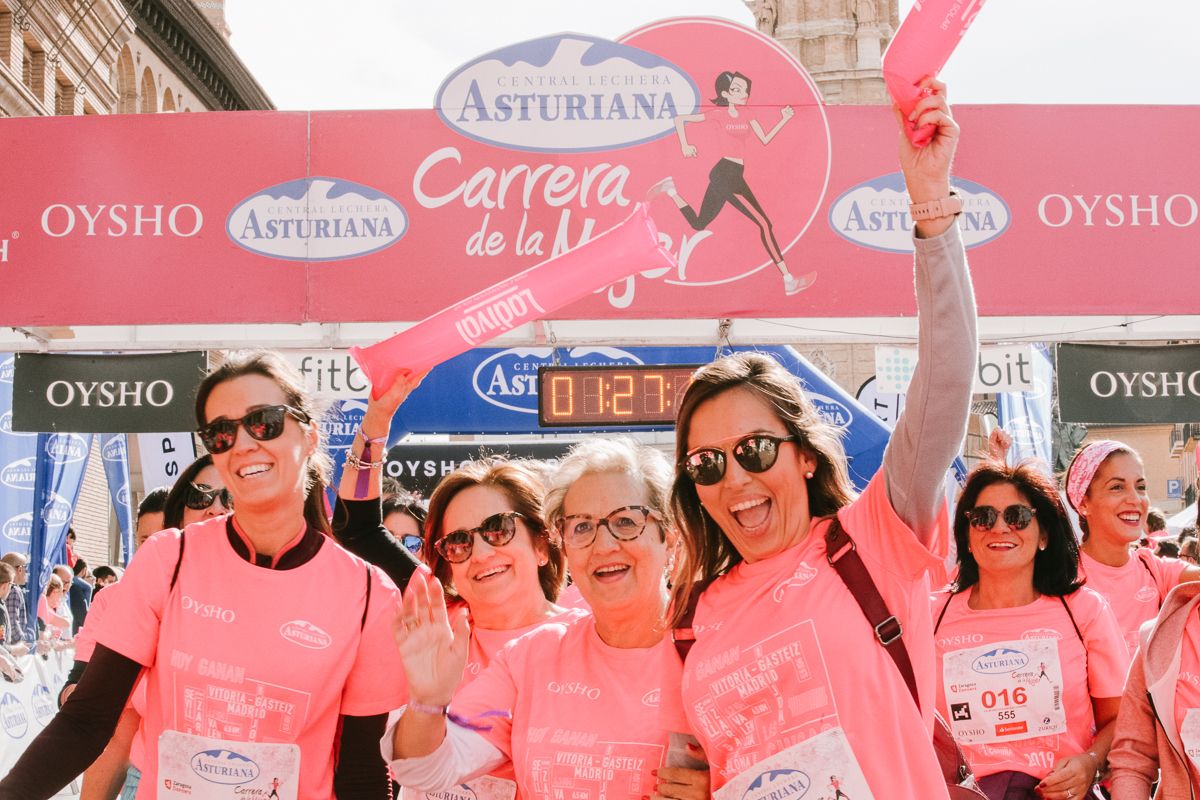 Llegada de la Carrera de la Mujer de Zaragoza (GALERÍA 24)
