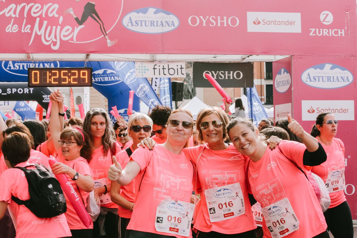 Llegada de la Carrera de la Mujer de Zaragoza (GALERÍA 23)