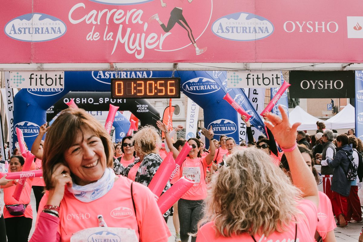 Llegada de la Carrera de la Mujer de Zaragoza (GALERÍA 26)