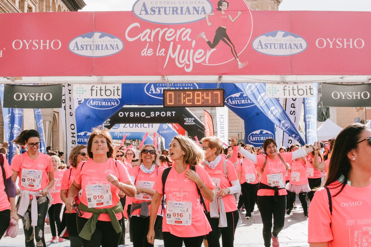 Llegada de la Carrera de la Mujer de Zaragoza (GALERÍA 25)