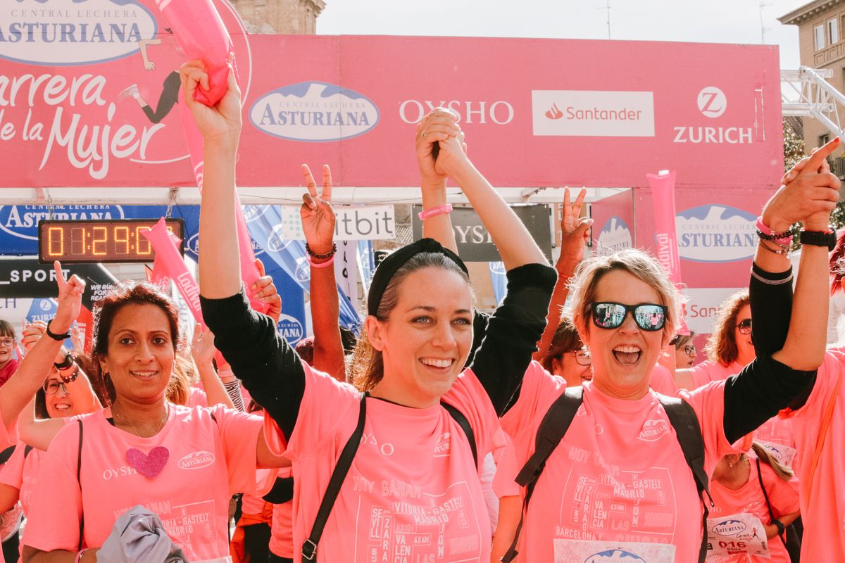 Llegada de la Carrera de la Mujer de Zaragoza (GALERÍA 25)
