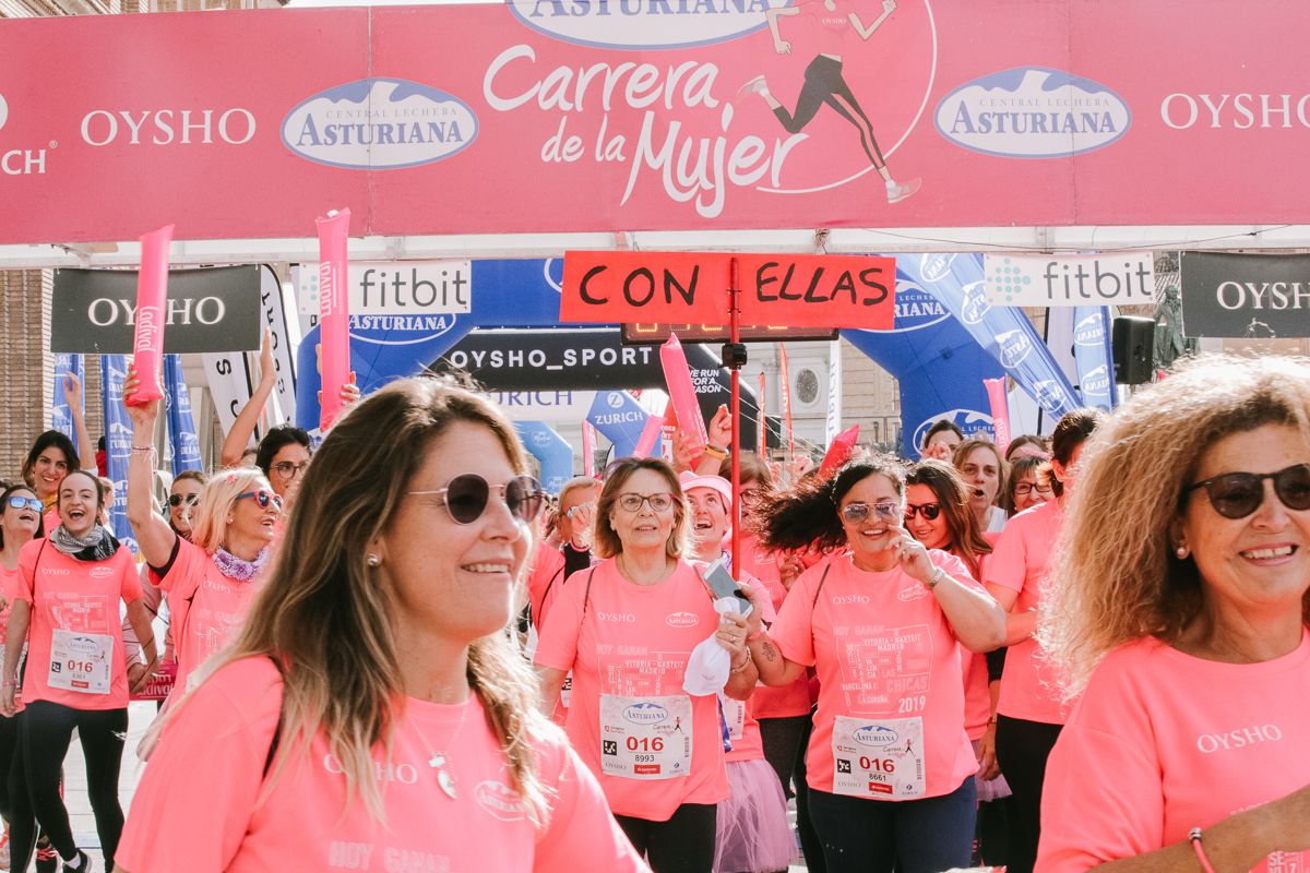 Llegada de la Carrera de la Mujer de Zaragoza (GALERÍA 26)