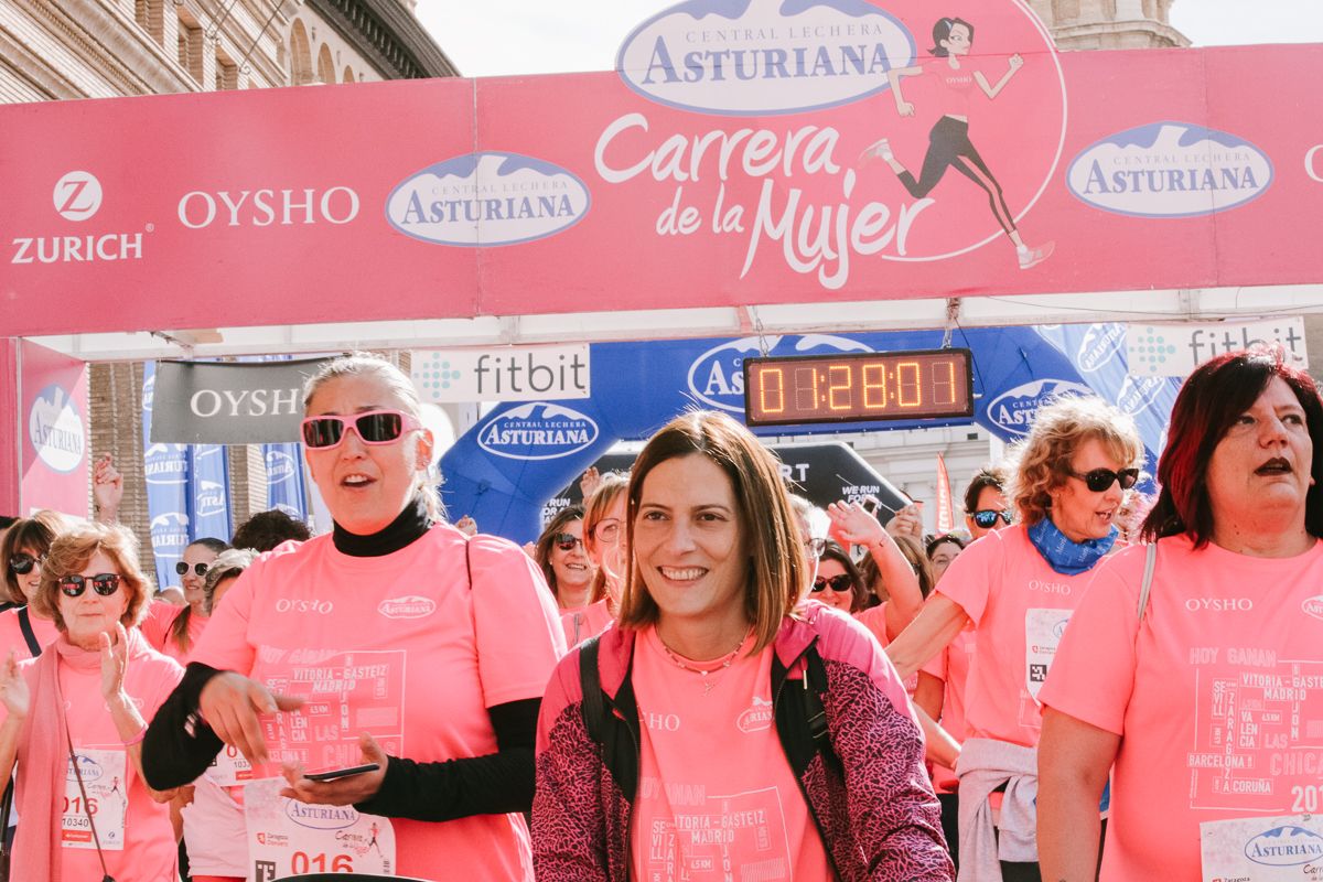 Llegada de la Carrera de la Mujer de Zaragoza (GALERÍA 25)