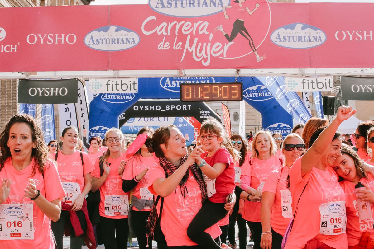 Llegada de la Carrera de la Mujer de Zaragoza (GALERÍA 25)