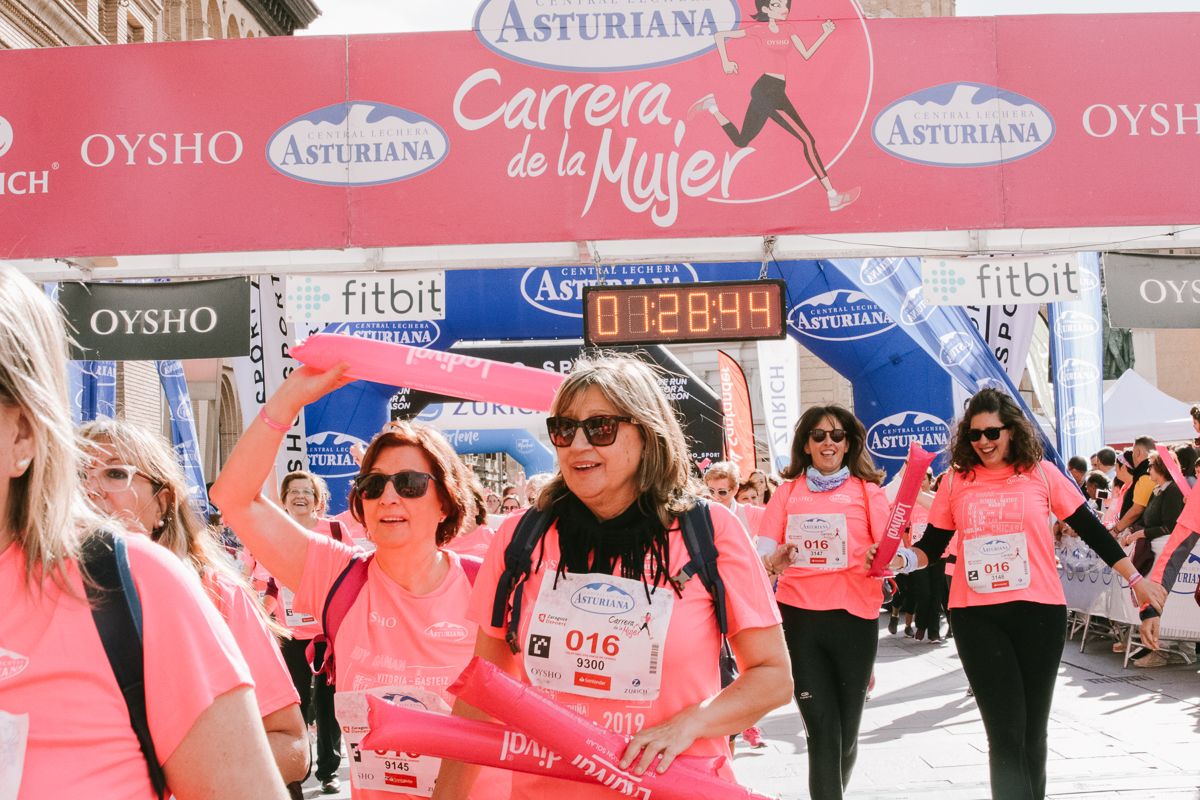 Llegada de la Carrera de la Mujer de Zaragoza (GALERÍA 25)