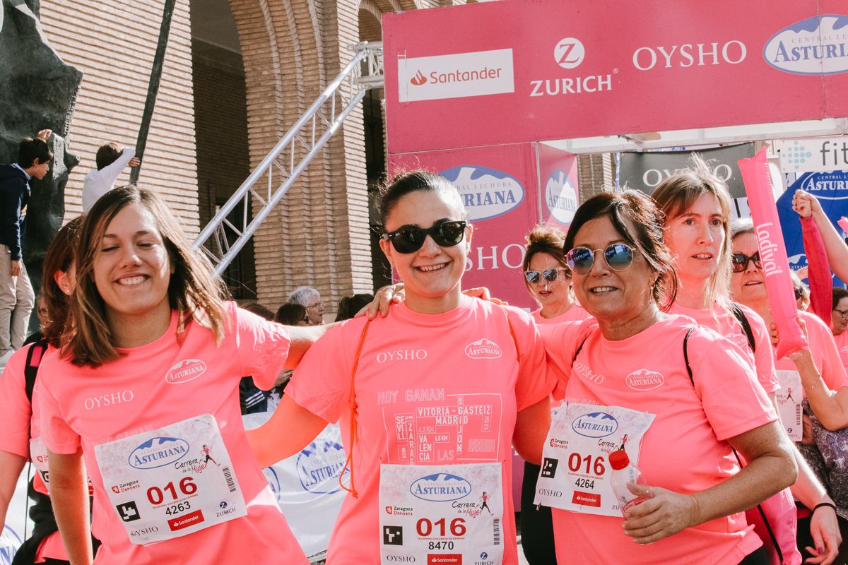 Llegada de la Carrera de la Mujer de Zaragoza (GALERÍA 25)